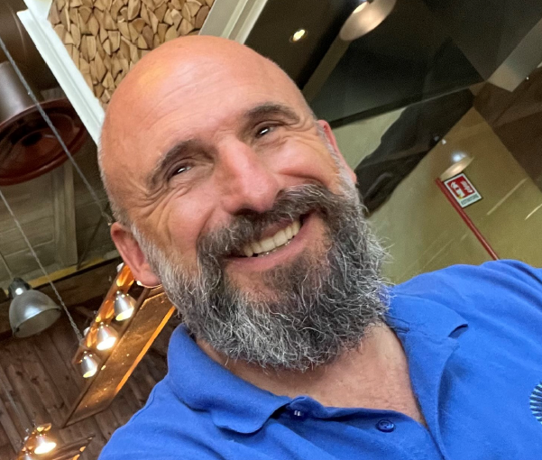 “L’avventura interiore” racconta la trasformazione di Beppe Scotti