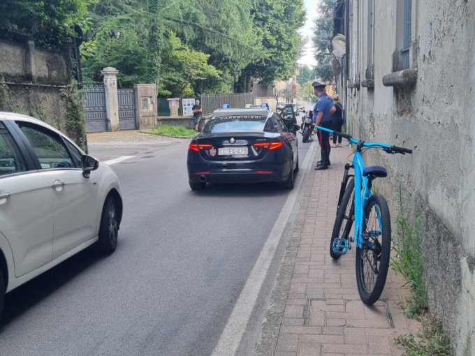 Investito da un’auto mentre era in bici, soccorso un ragazzino