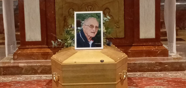 Una targa in memoria di Cesare Doni