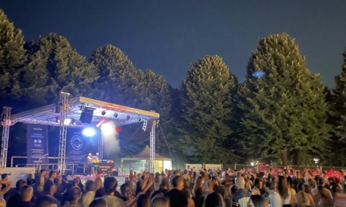 Multa all’associazione per lo striscione, ma era una serata benefica