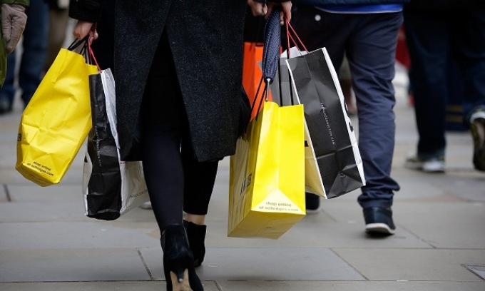 Shopping di sera: secondo appuntamento  giovedì 10 luglio a Lecco