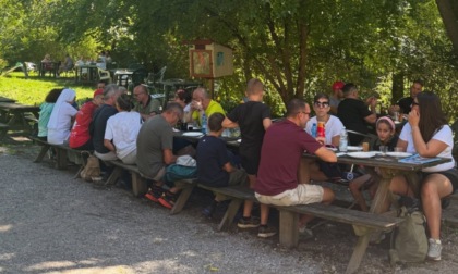 Lo Stallazzo è più forte delle frane: nonostante tutto si continua a mangiare