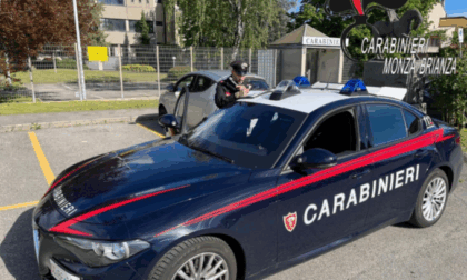 Accoltella la moglie, arrestato