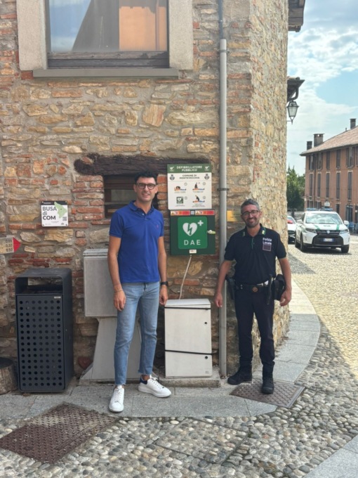 Nuovi defibrillatori installati sul Colle