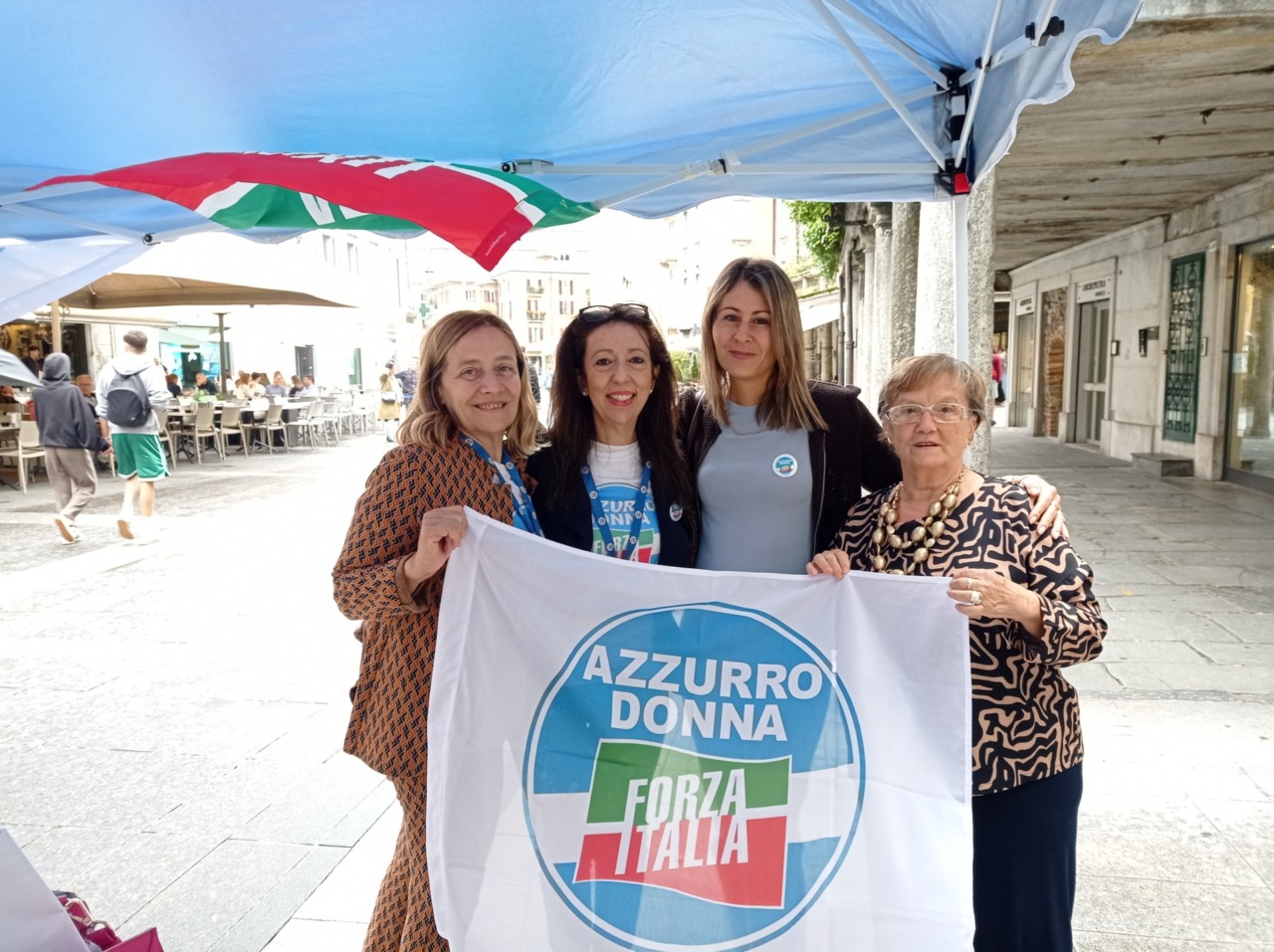 Piano strategico della sanità: a Lecco il gazebo di Forza Italia
