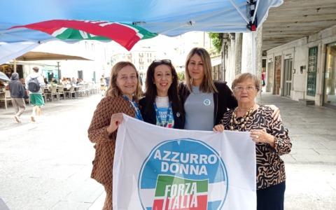 Piano strategico della sanità: a Lecco il gazebo di Forza Italia