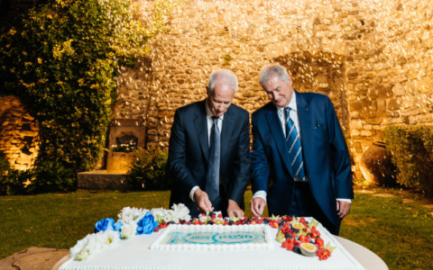 Rosa Catene festeggia cento anni di storia