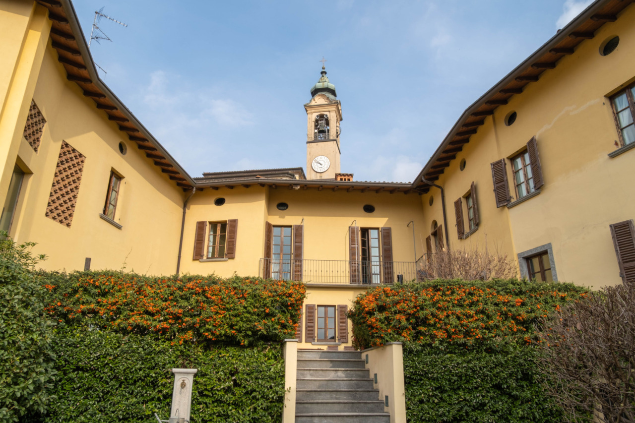 Il teatro incontra la solidarietà con l’Associazione Fabio Sassi