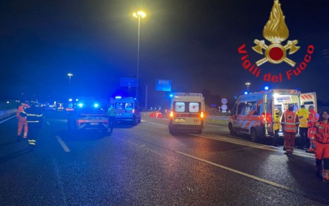 Maxi incidente sulla Statale 36: coinvolti 12 veicoli e un autobus