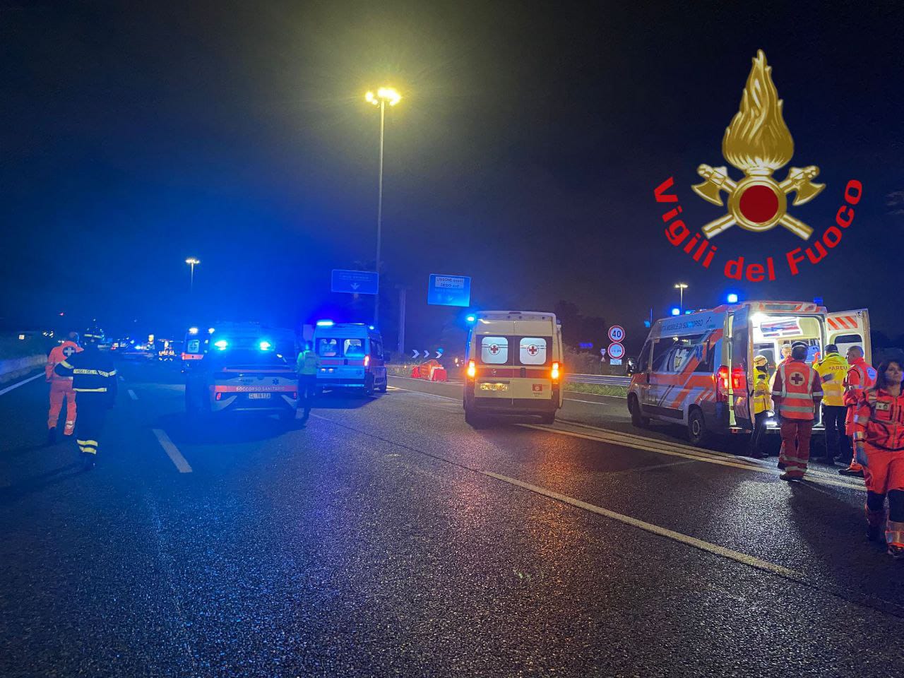 Maxi incidente sulla Statale 36: coinvolti 12 veicoli e un autobus