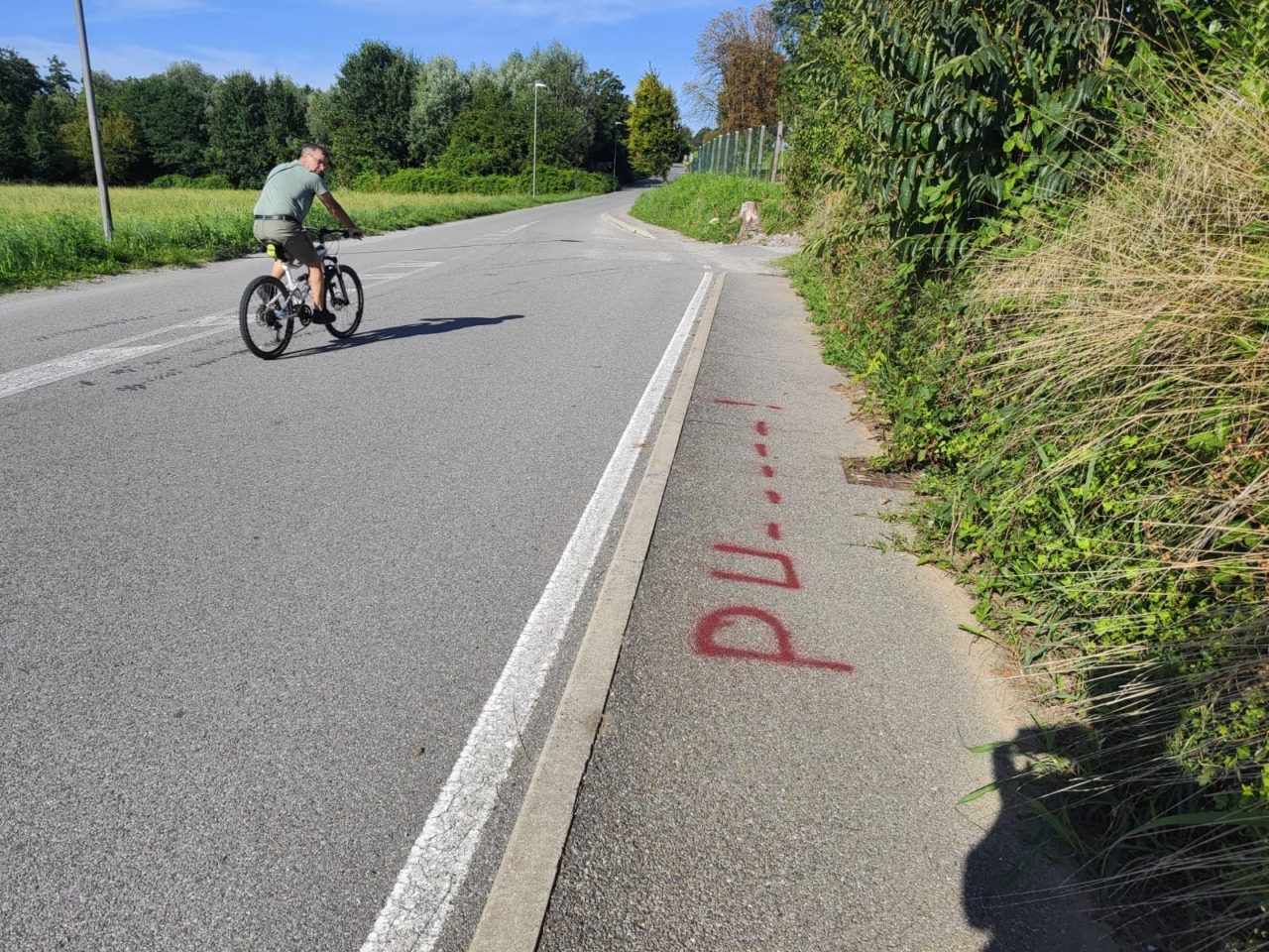 Scritte ingiuriose contro una donna: individuato il responsabile