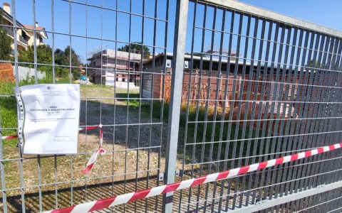 Dopo il grave incidente nel cantiere del polo delle emergenze la minoranza chiede chiarimenti