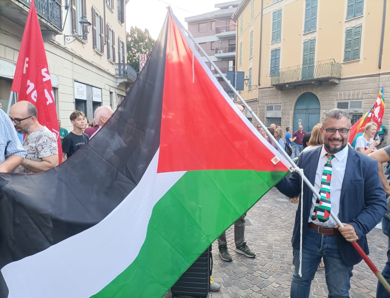 Presidio lecchese per Gaza: “Non possiamo tacere di fronte a questo sterminio”