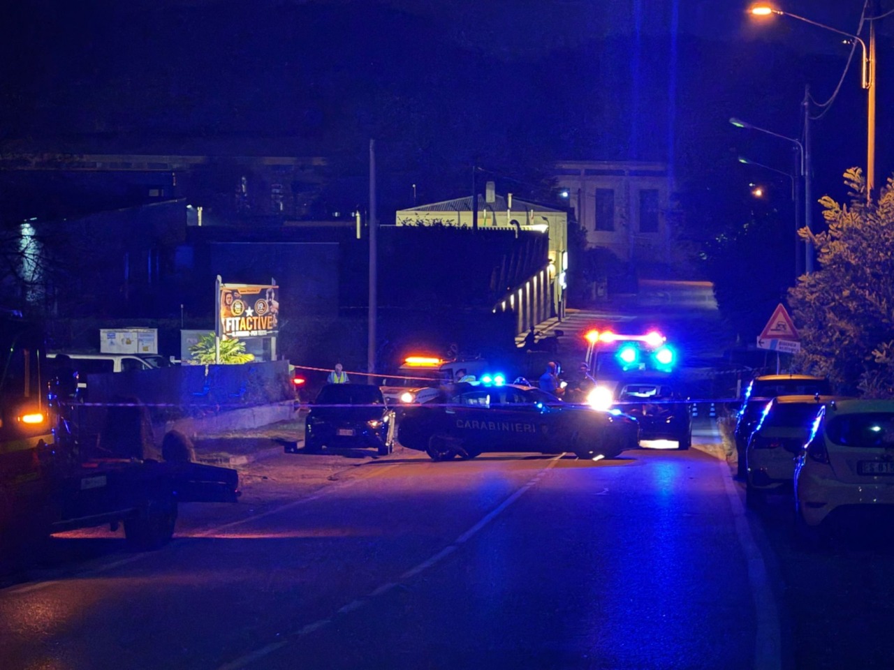 Tragedia, due ragazze perdono la vita travolte da un veicolo