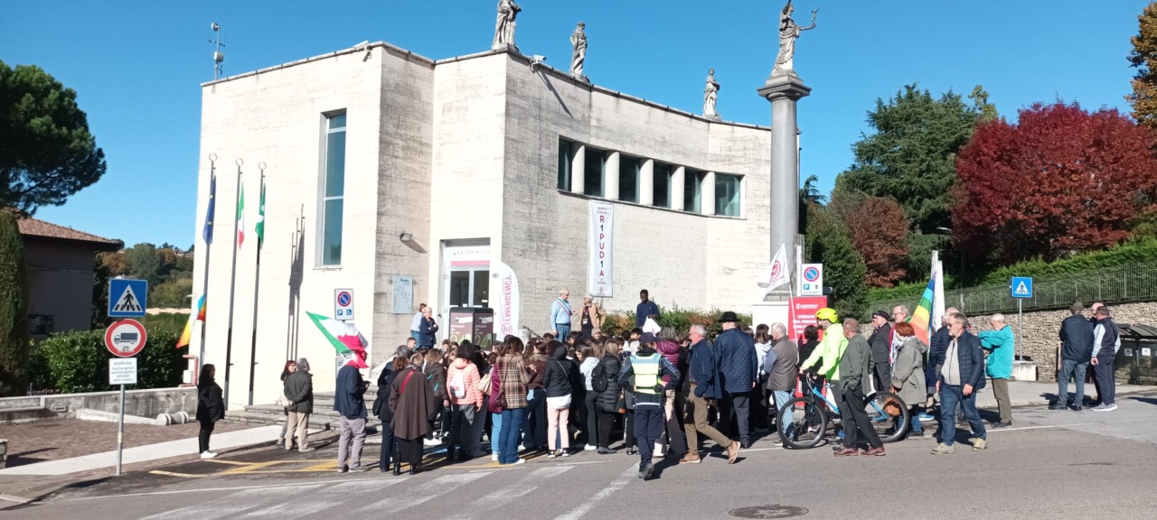 Anche il Comune di Missaglia aderisce alla campagna “R1PUD1A” di EMERGENCY: un forte “no” alla guerra
