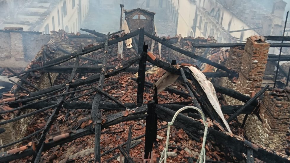 Incendio, il monastero della Bernaga è andato completamente distrutto