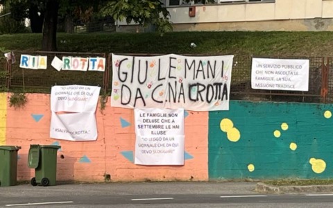 A Casatenovo chiude la scuola primaria di Crotta, scoppia la polemica
