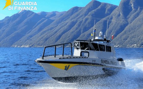 Scarichi abusivi nel Lago, due denunciati dalla Guardia di Finanza