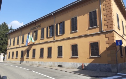 Fatture non pagate: dipendente  assolta «perché non c’era copertura economica»