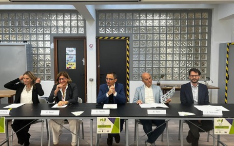 EHI! a Lecco: il nuovo sportello per giovani tra educazione sessuale, prevenzione e affettività consapevole