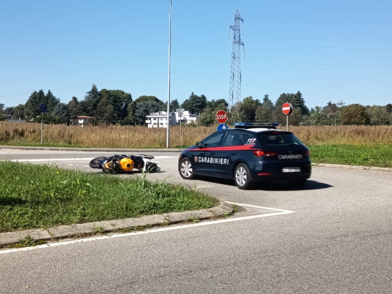 Incidente a Casatenovo, ferito un motociclista 53enne
