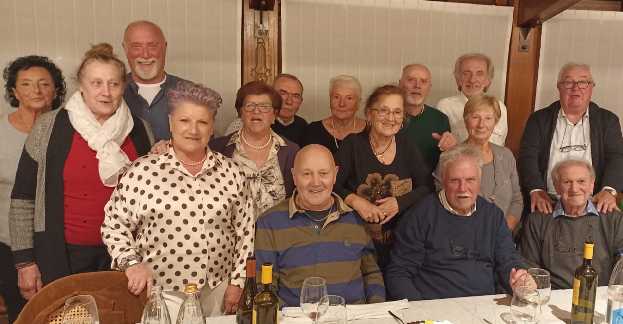 Bella rimpatriata per la classe 1952 di Brivio