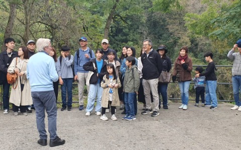 Turisti giapponesi alla scoperta dell’alzaia dell’Adda sulle orme di Leonardo