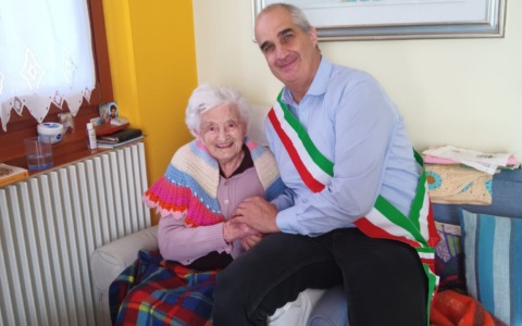 Centouno anni e non sentirli, il paese festeggia Anna Panzeri