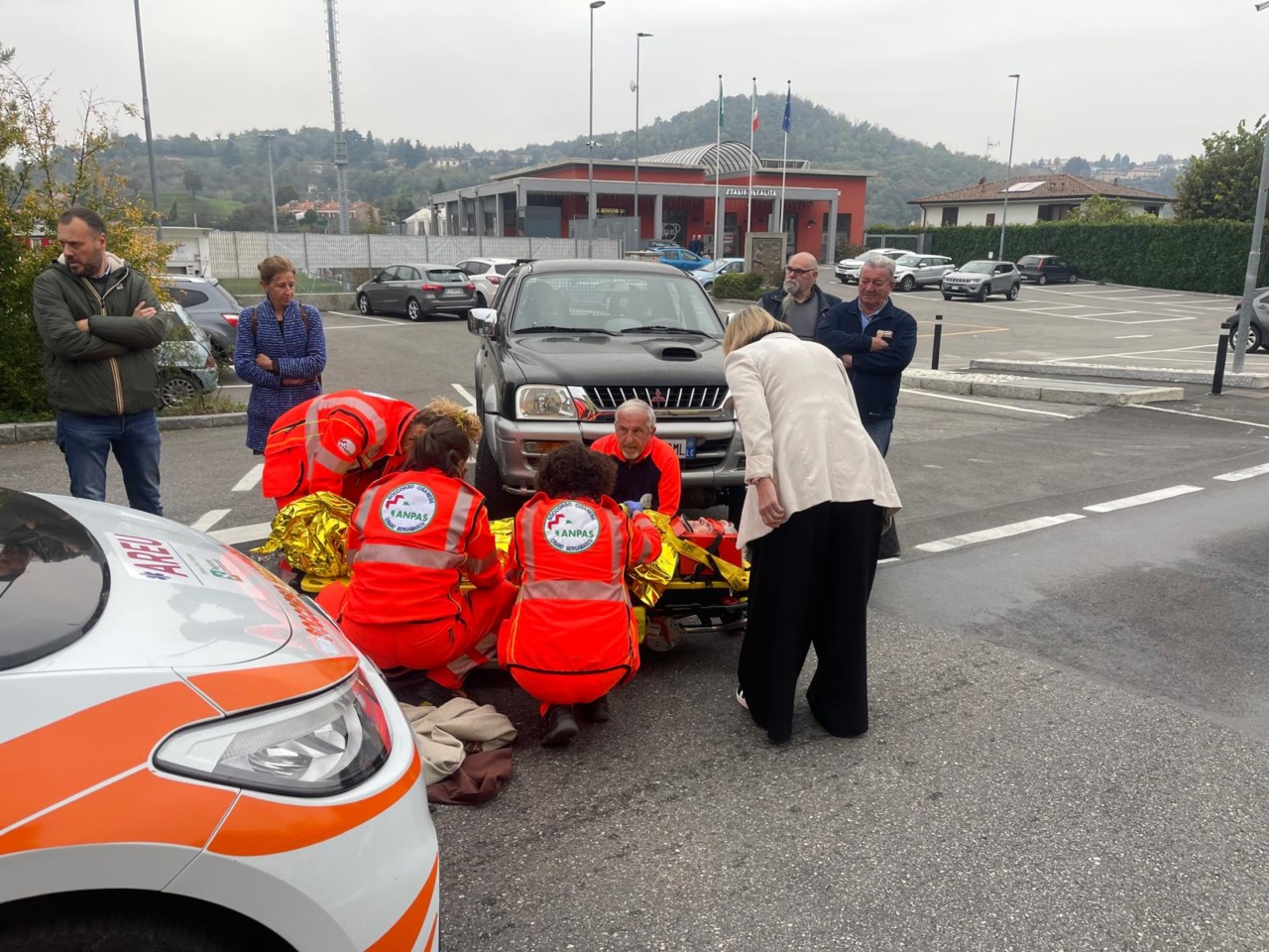 Paura per un’anziana investita lungo la Provinciale