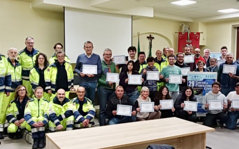 Missaglia, un successo il corso di Protezione civile: attestato consegnato a 25 cittadini