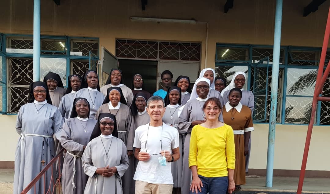 Padre Sandro Nava lascia il Makiungu Hospital: “Pronto per una… mission impossible”