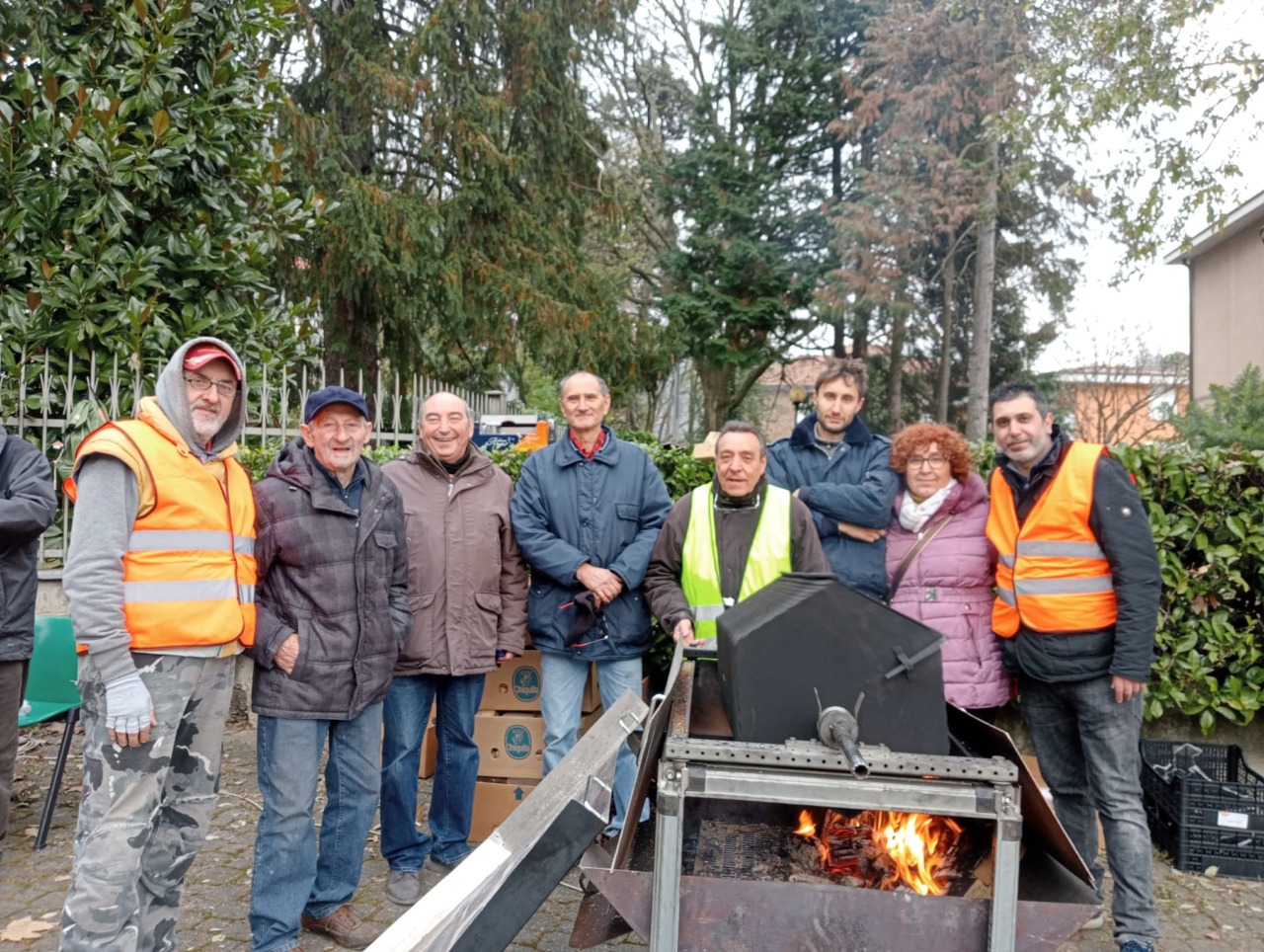 Una torta per sostenere la Pro Loco dopo il crollo in magazzino