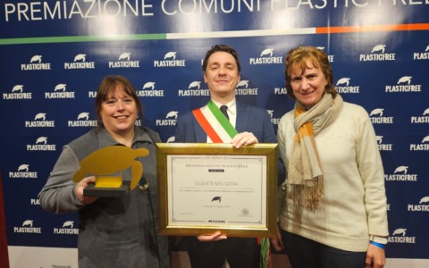 Il Comune di Olgiate rinnova l’accordo con Plastic Free
