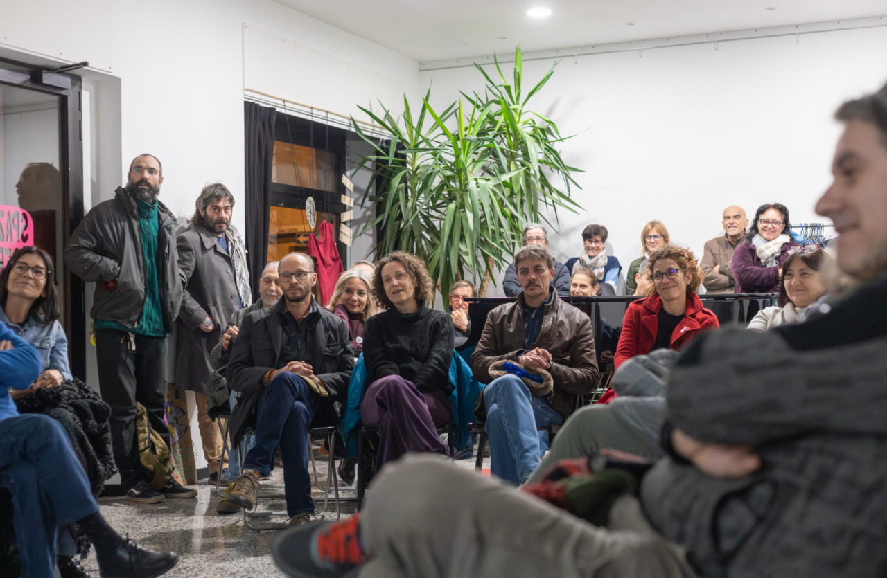 “Quello che gli uomini non dicono”: a Spazio Aperto una serata di parole maschili sulle donne