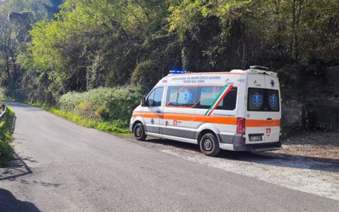 Si toglie la vita gettandosi nell’Adda, il cadavere ripescato dai Vigili del Fuoco