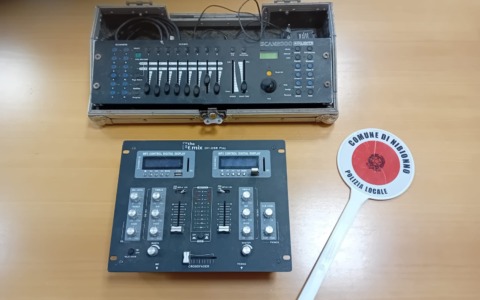 Intercettati su un’auto rubata, ladri inseguiti dalla Polizia locale