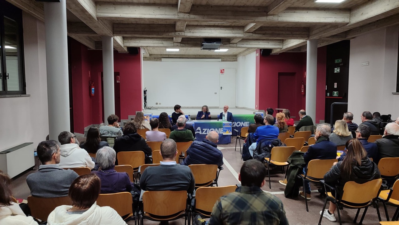 Populismi, democrazia e crisi della rappresentanza: in tanti all’incontro con il professor Claudio Martinelli