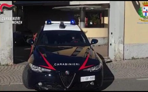 Tragedia in Brianza: spari in strada, morto un uomo