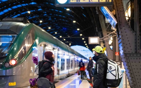 Trenord: sulle piste e ai mercatini di Natale con i “Treni della neve”