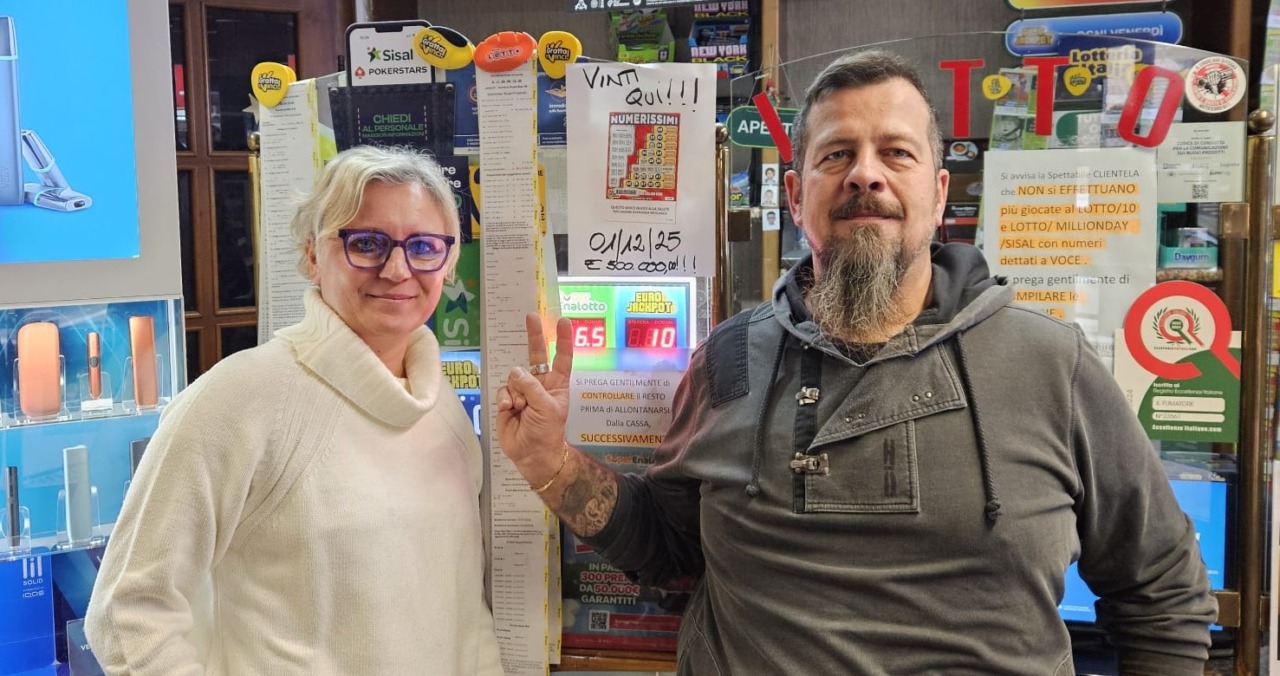 “Gratta” cinque euro… e vince mezzo milione