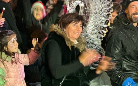 Il Natale è sbarcato in paese: grande partecipazione ai mercatini dell’8 dicembre