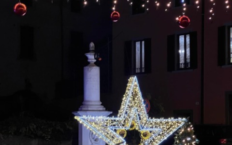 Con l’arrivo del Natale, la bella iniziativa che ricorda chi non c’è più