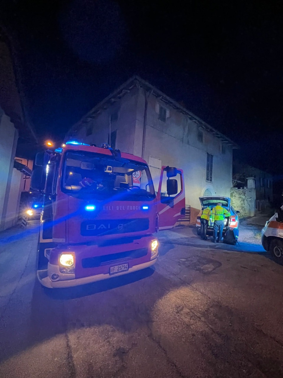 Incendio in centro paese provocato dal televisore