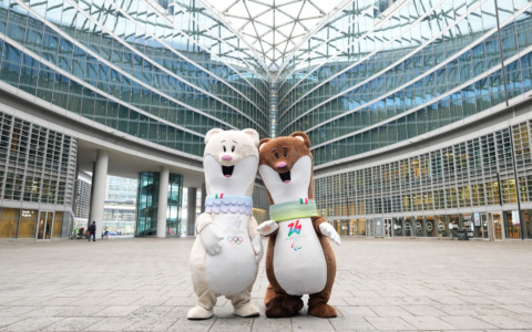 Attesa per la Fiamma olimpica, sabato le mascotte Tina e Milo in piazza