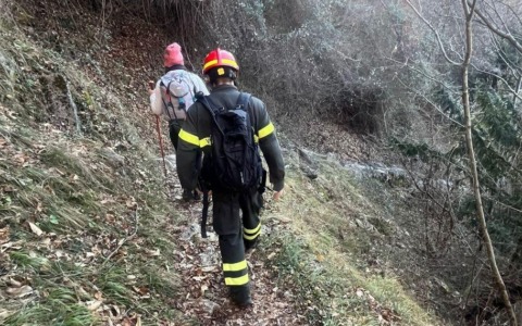 Si infortuna lungo il Sentiero del Viandante: soccorsi in azione per un 60enne