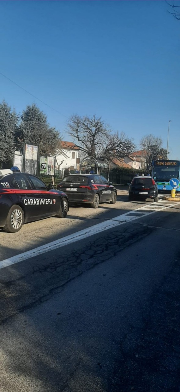 In fuga sul bus dopo la rapina: arrestato