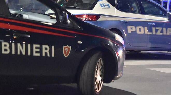 Tentano di rubare un camion pieno di giocattoli, due ladri arrestati