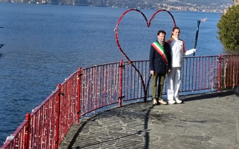 Storico passaggio a Varenna della Fiaccola Olimpica