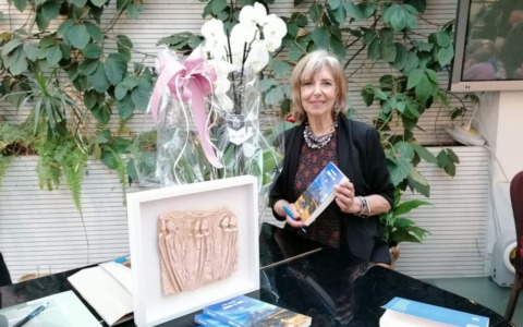 Libro, aperitivo e solidarietà: a Robbiate una serata con Silvana Ferrario e l’Inner Wheel Club di Merate