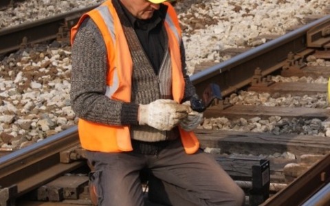 Linea Lecco-Tirano, circolazione ferroviaria sospesa dopo Sondrio: ipotesi sabotaggio